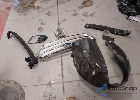 2018 Ford Escape Sel z USA, uszkodzony, nr VIN 1FMCU9HD2JUD47722